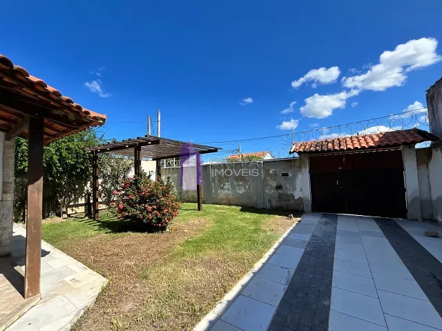 Casa com 480m² 3 quartos e 2 banheiros, à venda, no bairro Jardim Atlântico Central (Itaipuaçu) em Maricá