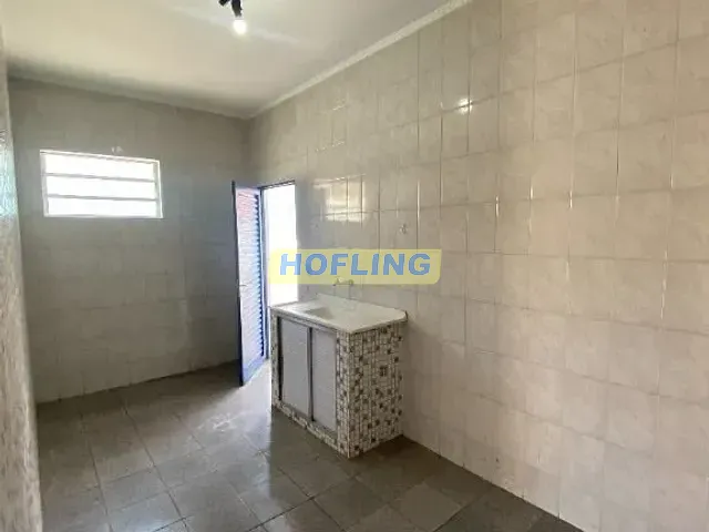 Casa com 25m² 1 quarto e 1 banheiro, para alugar, no bairro Vila Alemã em Rio Claro