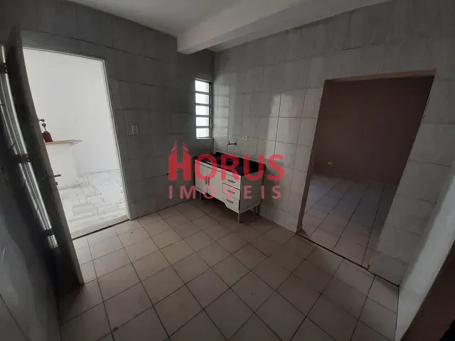 Casa com 60m² 1 quarto e 1 banheiro, para alugar, no bairro Parque Peruche em São Paulo