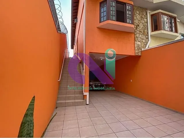 Casa com 180m² 3 quartos e 4 banheiros, à venda, no bairro Vila Osasco em Osasco