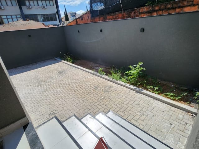 Casa com 180m², à venda, no bairro Centro em Franca