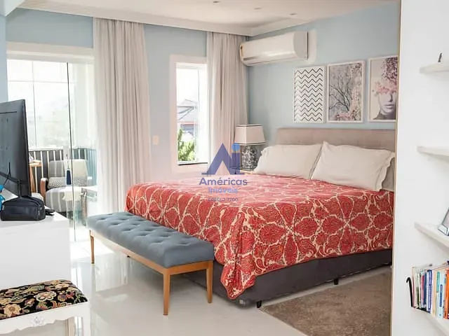 Casa com 354m² 4 quartos e 7 banheiros, à venda ou para alugar, no bairro Recreio dos Bandeirantes em Rio de Janeiro