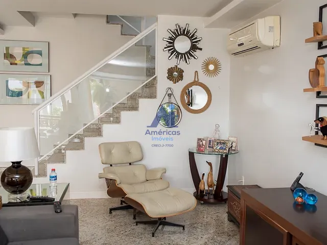 Casa com 354m² 4 quartos e 7 banheiros, à venda ou para alugar, no bairro Recreio dos Bandeirantes em Rio de Janeiro