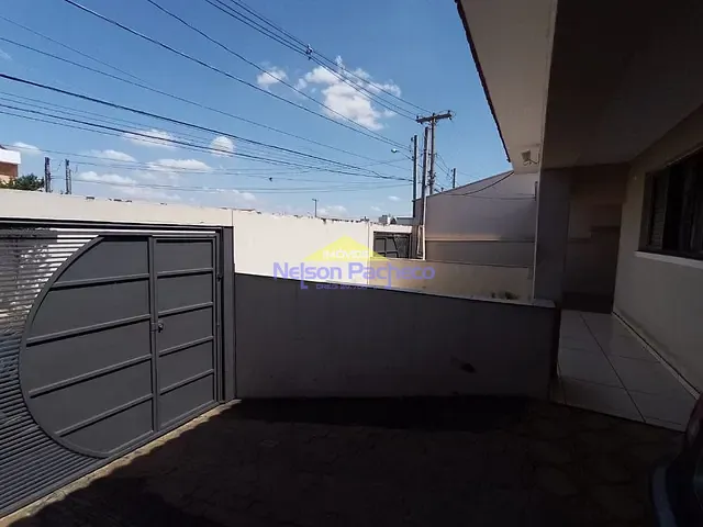 Casa com 348m², à venda, no bairro Centro em Capivari