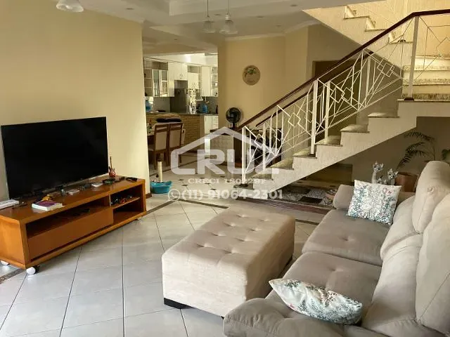 Casa com 300m² 4 quartos e 3 banheiros, à venda, no bairro Nova Caieiras em Caieiras