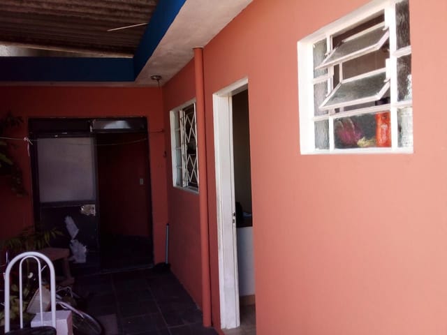 Casa com 250m² 2 quartos e 2 banheiros, à venda, no bairro Jardim Bela Vista em Embu das Artes