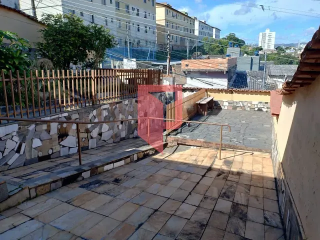 Casa com 400m² 3 quartos e 3 banheiros, à venda, no bairro Santo Andre em Belo Horizonte