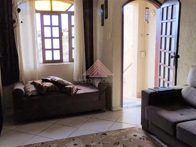 Casa com 180m² 4 quartos e 3 banheiros, à venda, no bairro Jardim Mauá em Mauá