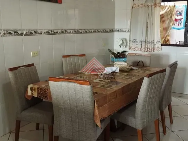 Casa com 180m² 4 quartos e 3 banheiros, à venda, no bairro Jardim Mauá em Mauá