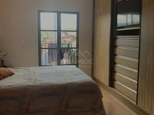 Casa com 250m² 4 quartos e 1 banheiro, à venda, no bairro Jardim das Hortênsias em Poços de Caldas