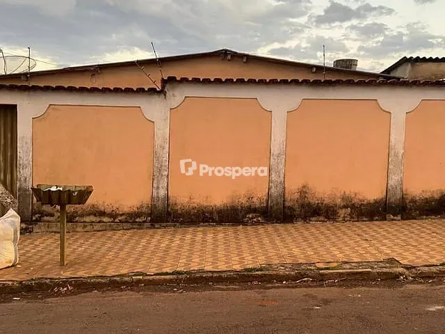 Casa com 226m² 3 quartos e 2 banheiros, à venda, no bairro Vila João Luiz de Oliveira em Anápolis