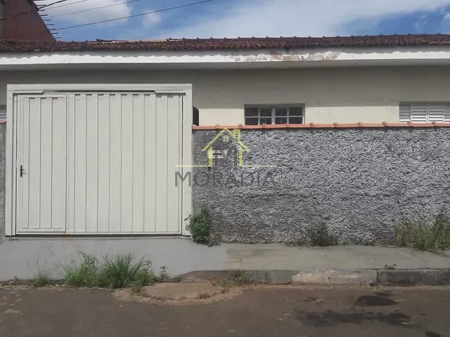 Casa com 1790m² 3 quartos e 1 banheiro, à venda, no bairro Angola em Guaxupé