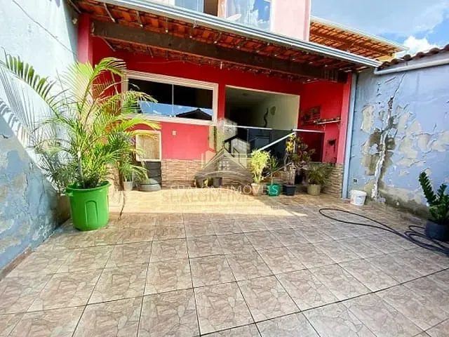 Casa com 180m² 4 quartos e 2 banheiros, à venda, no bairro Parque Xangri-La em Contagem