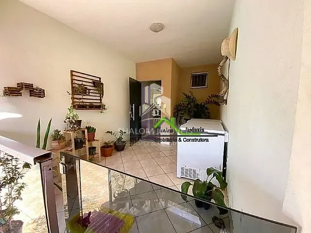 Casa com 180m² 4 quartos e 2 banheiros, à venda, no bairro Parque Xangri-La em Contagem