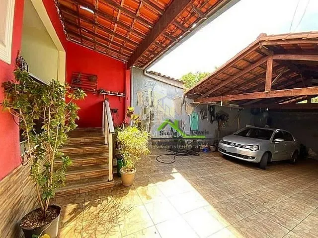 Casa com 180m² 4 quartos e 2 banheiros, à venda, no bairro Parque Xangri-La em Contagem
