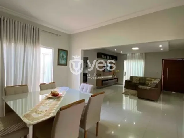 Casa com 360m² 3 quartos e 4 banheiros, à venda, no bairro Jardim das Primaveras em Araxá