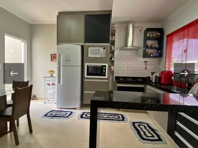 Casa com 300m² 3 quartos e 2 banheiros, à venda, no bairro Jardim Santo André em São João da Boa Vista