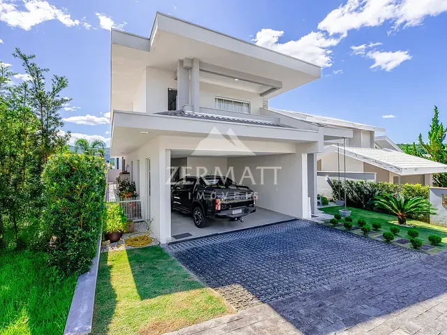 Casa com 365m² 3 quartos e 5 banheiros, à venda, no bairro Itoupava Central em Blumenau