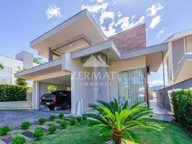 Casa com 365m² 3 quartos e 5 banheiros, à venda, no bairro Itoupava Central em Blumenau