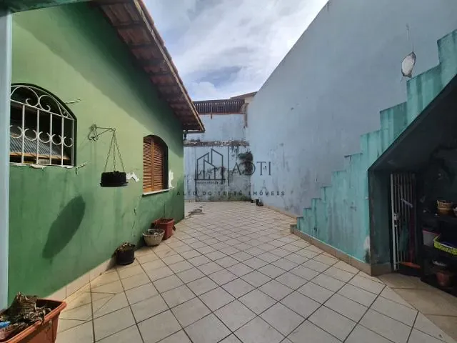 Casa 3 quartos e 2 banheiros, à venda, no bairro Vila Natal em Mogi das Cruzes