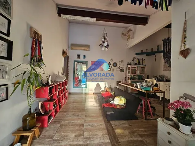 Casa com 720m² 6 quartos e 8 banheiros, à venda, no bairro Jardim das Colinas em São José dos Campos