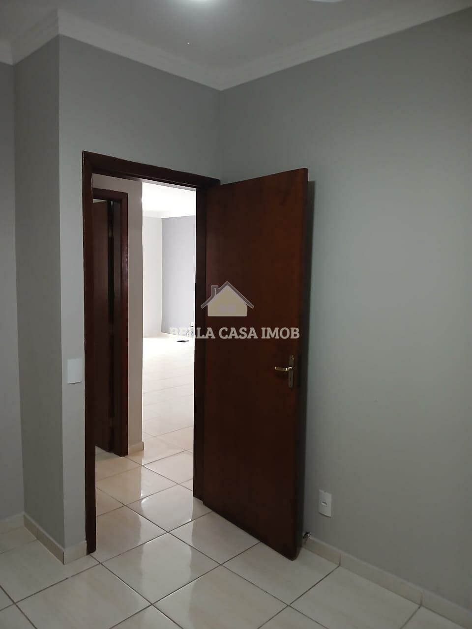 Casa à venda com 3 quartos, 111m² - Foto 14