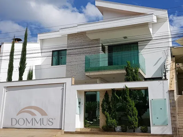 Casa com 360m² 3 quartos e 4 banheiros, à venda, no bairro Iguaçu em Ipatinga