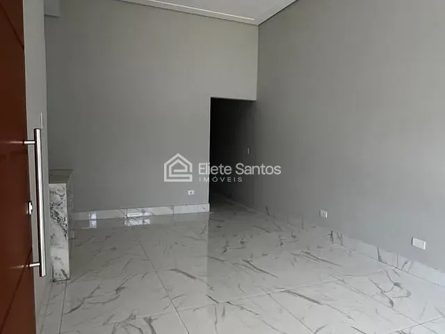 Casa com 150m² 3 quartos e 2 banheiros, à venda, no bairro Parque Universitário em Americana