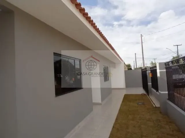 Casa 3 quartos e 2 banheiros, para alugar, no bairro Campo Belo em Rolândia