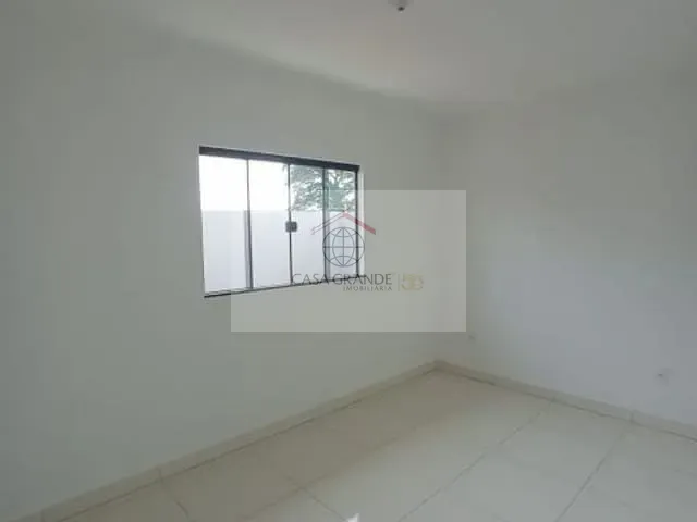 Casa 3 quartos e 2 banheiros, para alugar, no bairro Campo Belo em Rolândia