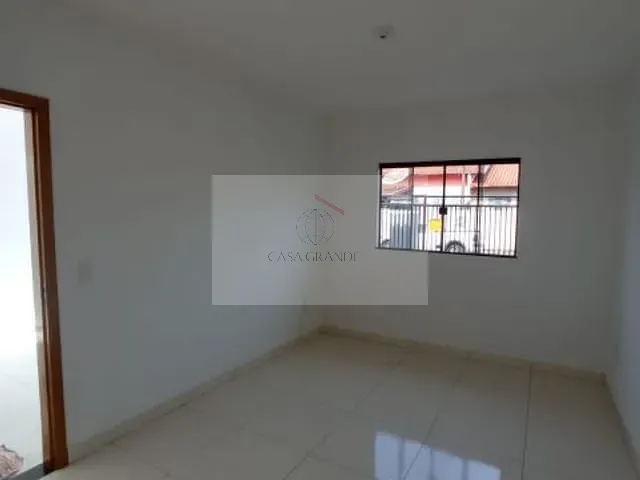 Casa 3 quartos e 2 banheiros, para alugar, no bairro Manoel Müller em Rolândia