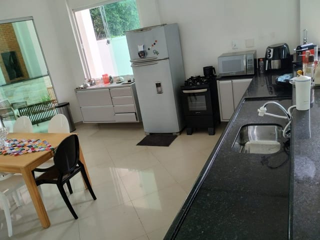Casa com 800m² 3 quartos e 5 banheiros, à venda, no bairro Tarumã em Manaus