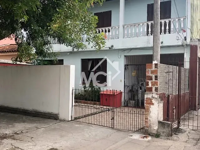 Casa 2 quartos e 2 banheiros, à venda, no bairro Fragata em Pelotas