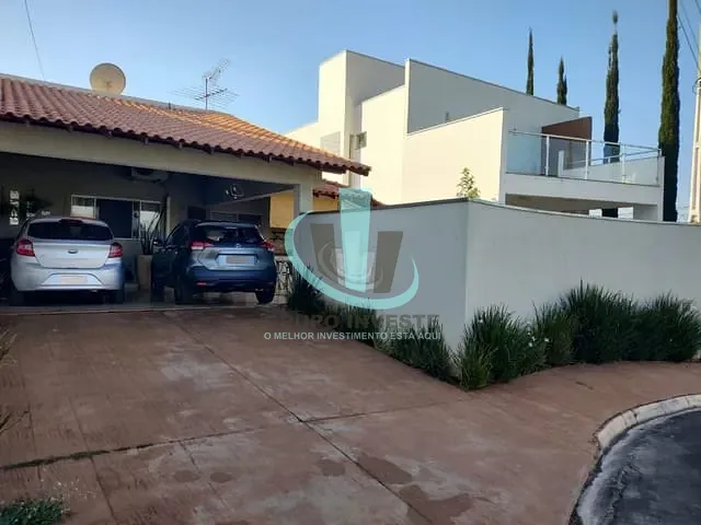 Casa com 270m² 3 quartos e 3 banheiros, à venda, no bairro Jardim dos Flamboyants em Araraquara