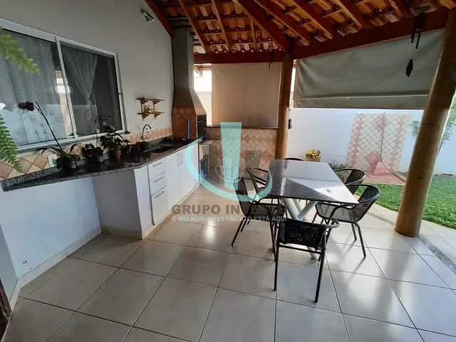 Casa com 270m² 3 quartos e 3 banheiros, à venda, no bairro Jardim dos Flamboyants em Araraquara