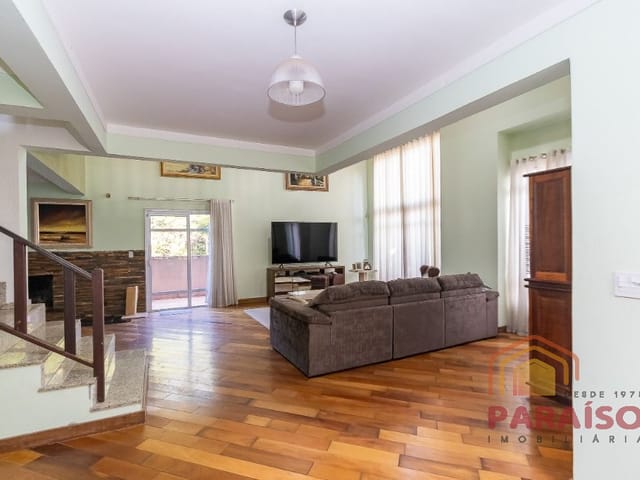 Casa com 456m² 3 quartos e 6 banheiros, à venda, no bairro Abranches em Curitiba