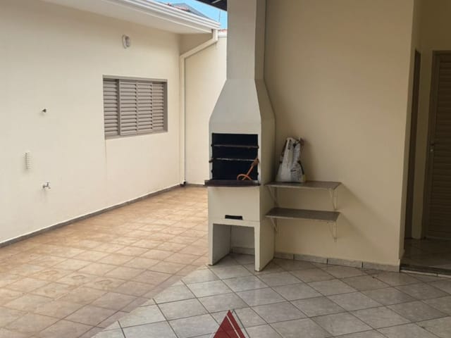 Casa com 250m² 3 quartos e 2 banheiros, para alugar, no bairro Jardim Doutor Antônio Petráglia em Franca