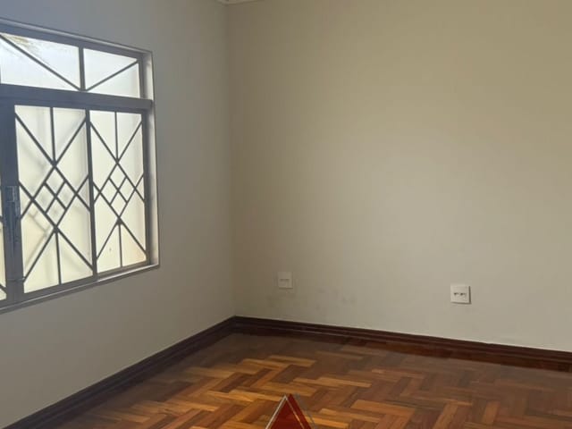 Casa com 250m² 3 quartos e 2 banheiros, para alugar, no bairro Jardim Doutor Antônio Petráglia em Franca
