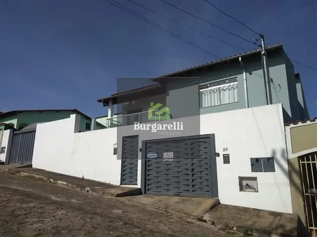 Casa 4 quartos e 3 banheiros, para alugar, no bairro Jardim Europa em Lavras