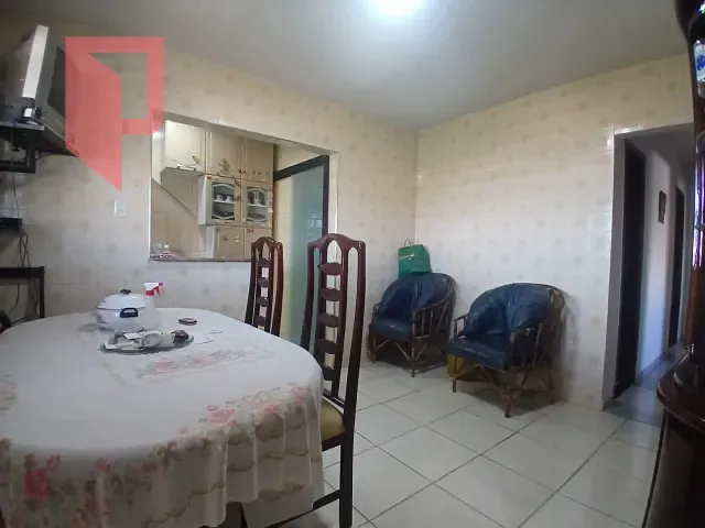 Casa com 324m² 4 quartos e 3 banheiros, à venda, no bairro Caiçaras em Belo Horizonte