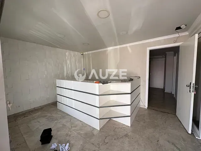 Casa com 365m², para alugar, no bairro Jardim das Américas em Curitiba