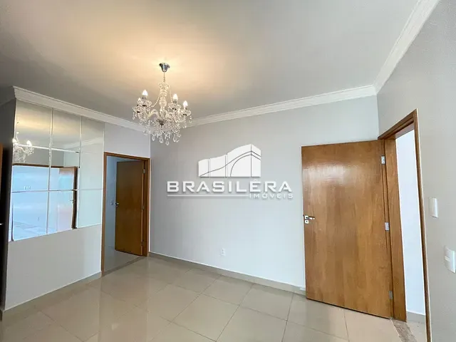 Casa com 180m² 3 quartos e 2 banheiros, à venda, no bairro Residencial Center Ville em Goiânia