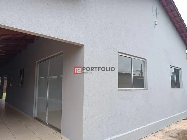Casa 3 quartos e 1 banheiro, à venda, no bairro Residencial Village Garavelo em Aparecida de Goiânia