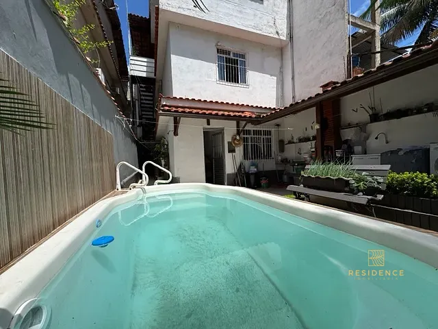 Casa 4 quartos e 3 banheiros, à venda, no bairro Colônia Santo Antônio em Barra Mansa