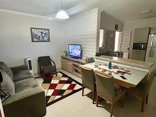 Casa 3 quartos e 2 banheiros, à venda, no bairro Vila Socorro em Mogi das Cruzes