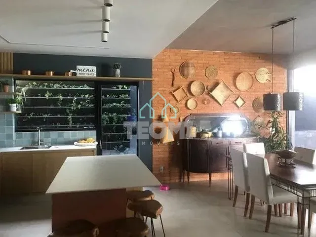 Casa com 300m² 2 quartos e 4 banheiros, à venda ou para alugar, no bairro Parque Senhor do Bonfim em Taubaté