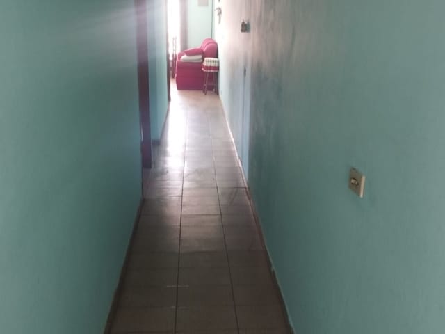 Casa com 195m², à venda, no bairro Centro em Córrego do Bom Jesus