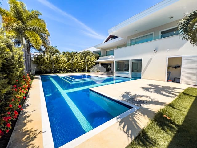 Casa com 862m² 5 quartos e 8 banheiros, à venda, no bairro Barra da Tijuca em Rio de Janeiro