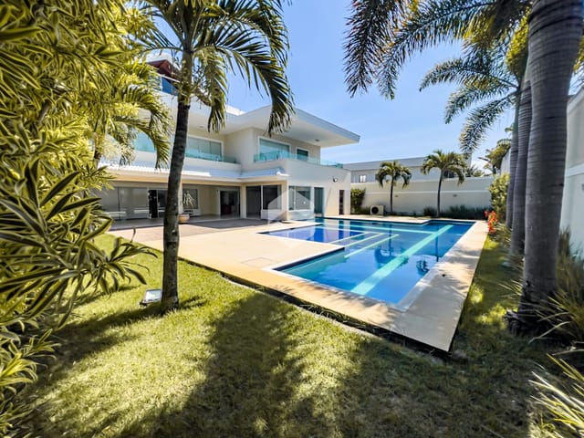 Casa com 862m² 5 quartos e 8 banheiros, à venda, no bairro Barra da Tijuca em Rio de Janeiro