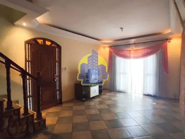 Casa com 305m² 3 quartos e 3 banheiros, à venda, no bairro Jardim Bussocaba City em Osasco